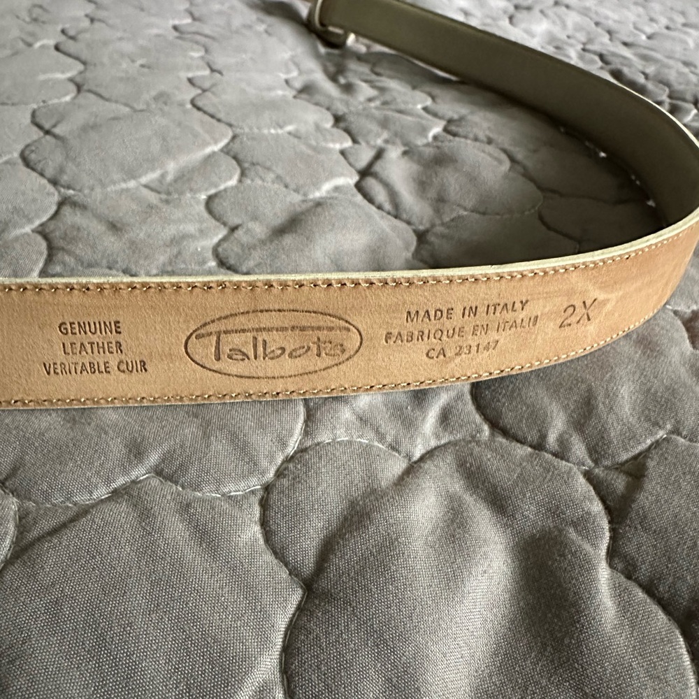 Talbots Beige Leather Belt with Gold-Tone Buckle EUC - Picture 2 of 4